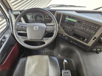 Volvo FM 330 4x2 / EFFER 12.5 t/m CRANE / KRAN